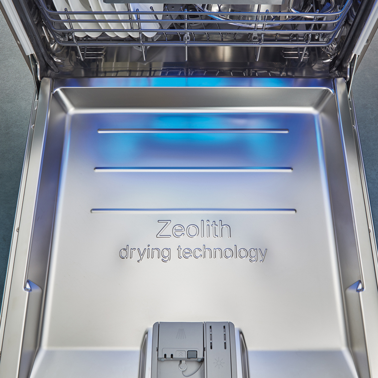 Zeolith Trocknen – Für glänzende Spülergebnisse bei Elektrotechnik Mayer GmbH & Co. KG in Blaubeuren-Asch